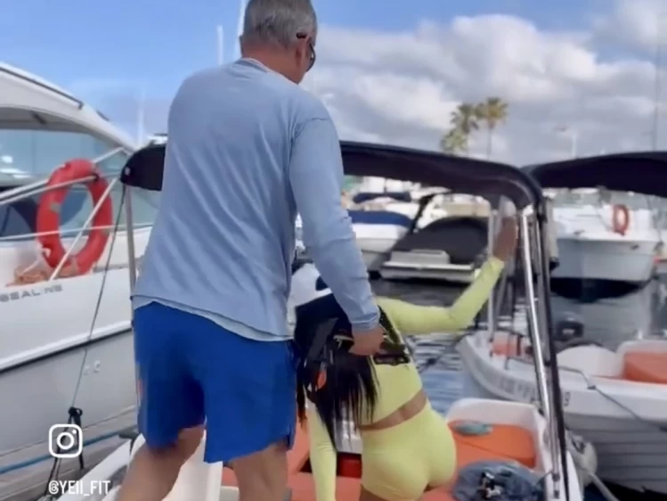 Mareti 460 mieten Adeje