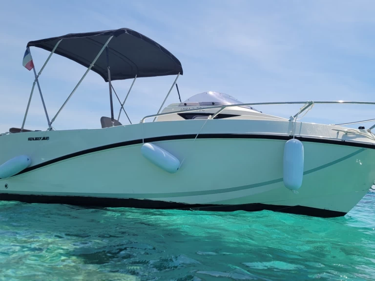 Vermietung Motorboot Quicksilver mit Führerschein