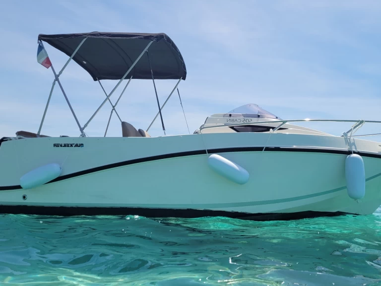 Quicksilver Activ 505 Cabin mieten Cannes