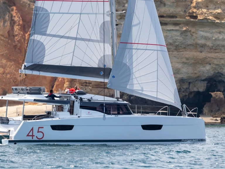 Katamaran mit oder ohne Skipper Fountaine Pajot mieten in Marseille