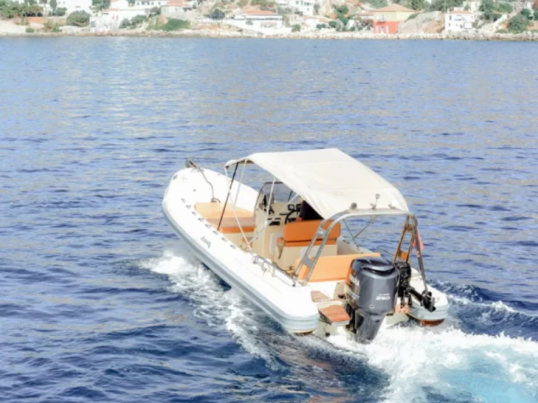 Schlauchboot mieten in Hydra - Oceanic Oceanic 780
