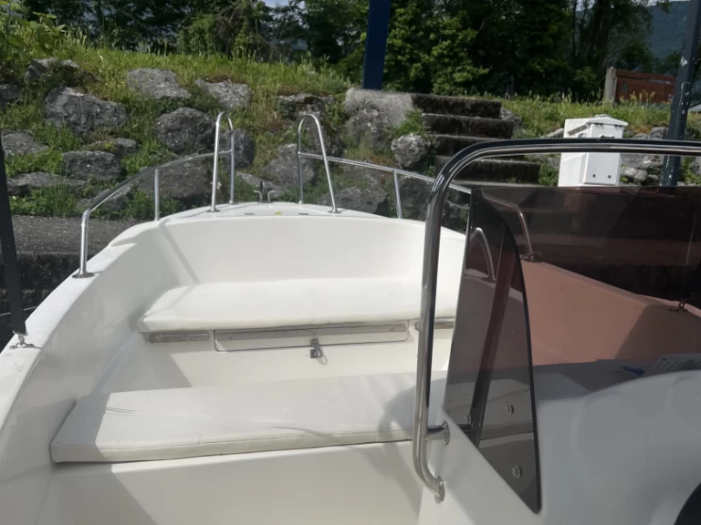 Motorboot mieten in Aix-les-Bains zum besten Preis