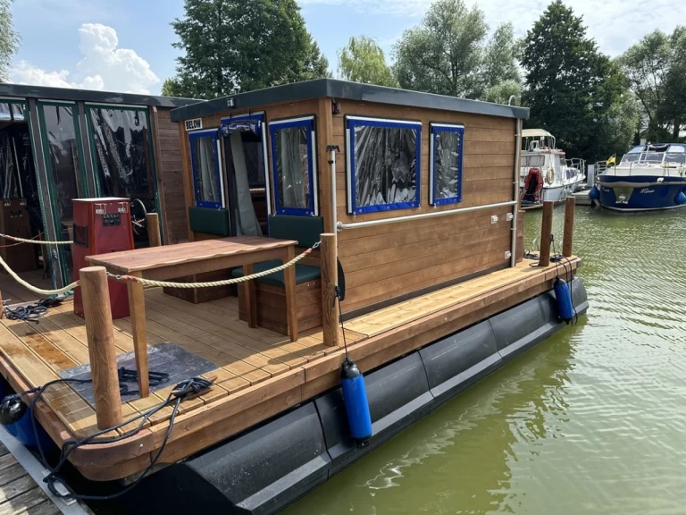 Hausboot mieten in Priepert zum besten Preis