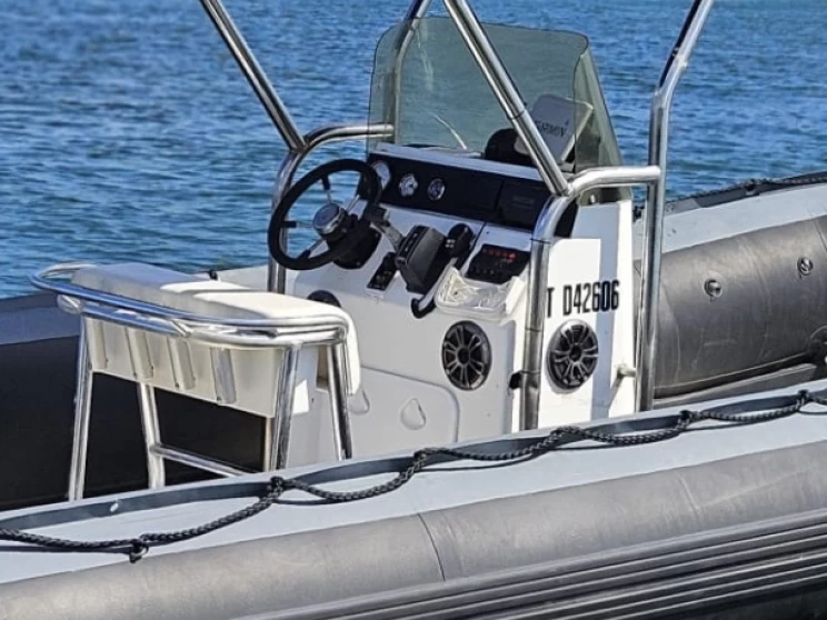 Ein Sillinger Silverline 650 mieten in Carantec