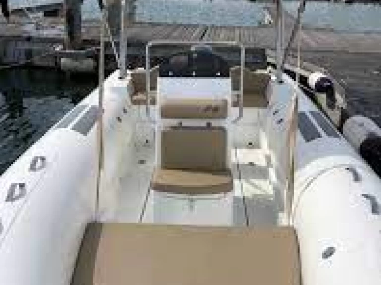 Vermietung Schlauchboot Doriano Marine mit Führerschein