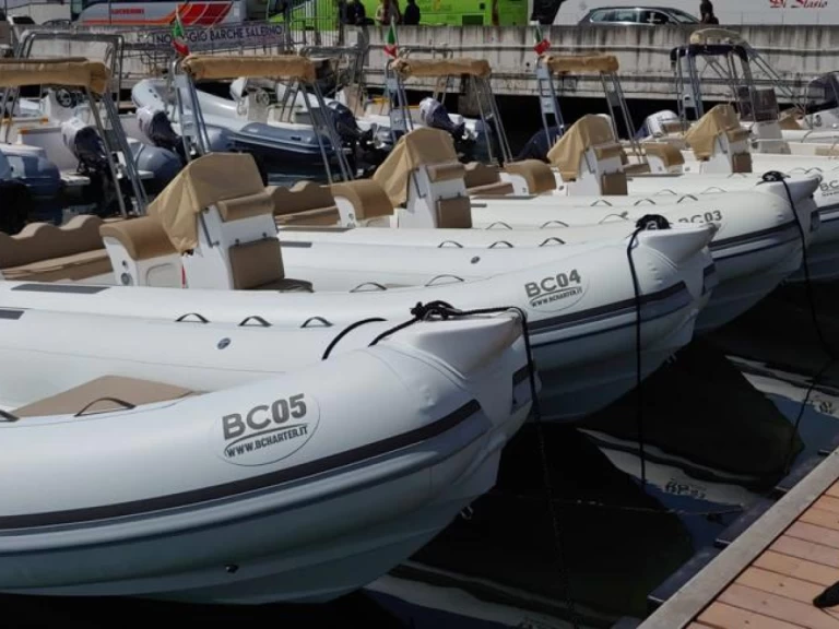 YachtCharter in Porto di Salerno - Doriano Marine Domar F600 auf SamBoat