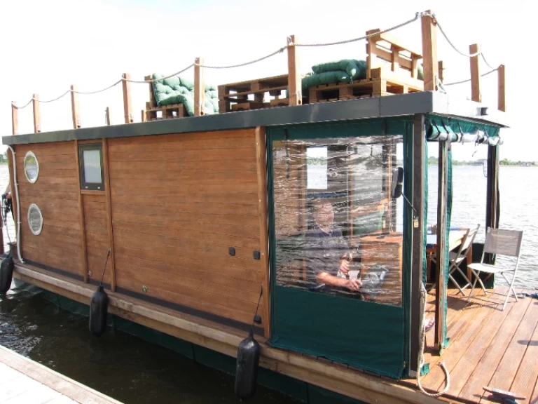 Bootsverleih Floss D9-Style Wesenberg Samboat