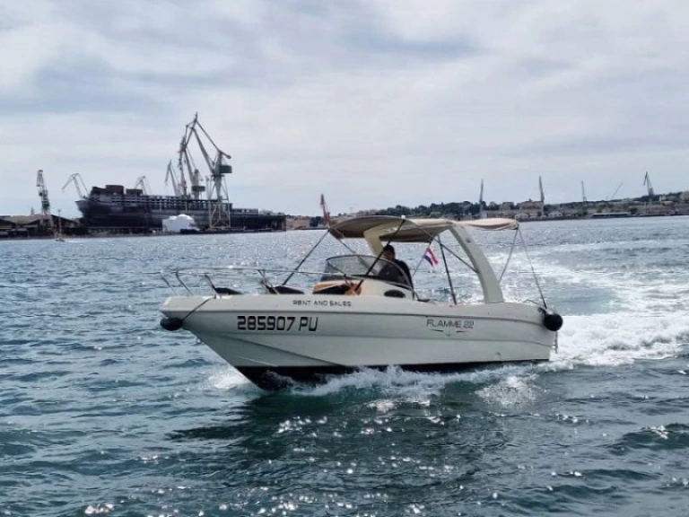 Vermietung Motorboot T.A.MARE mit Führerschein