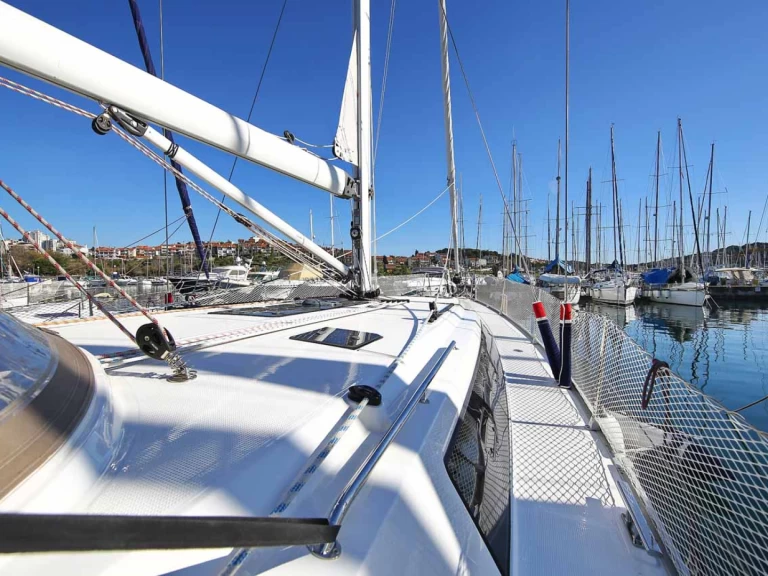 Segelboot mit oder ohne Skipper Bavaria mieten in Pula