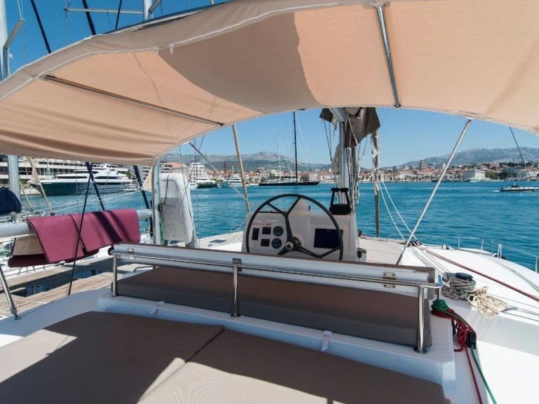 Boot mieten Split günstig Bali 4.5