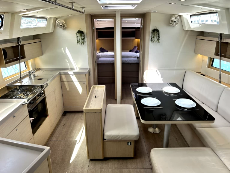 Boot mieten Gouviá günstig Oceanis 46.1