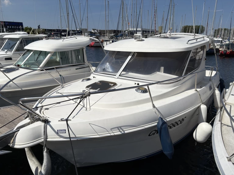 Boot mieten Ouistreham günstig Quicksilver 700 Week-End