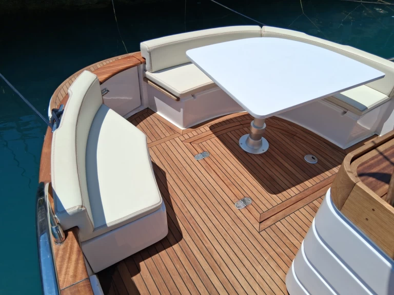 Boot mieten Salerno günstig 9.5 wa