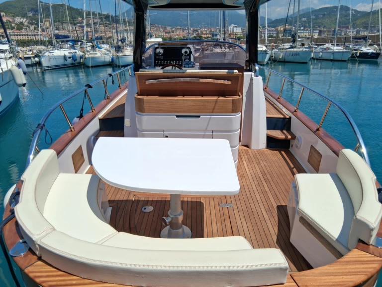 Mimi Libeccio 9.5 wa mieten Amalfi