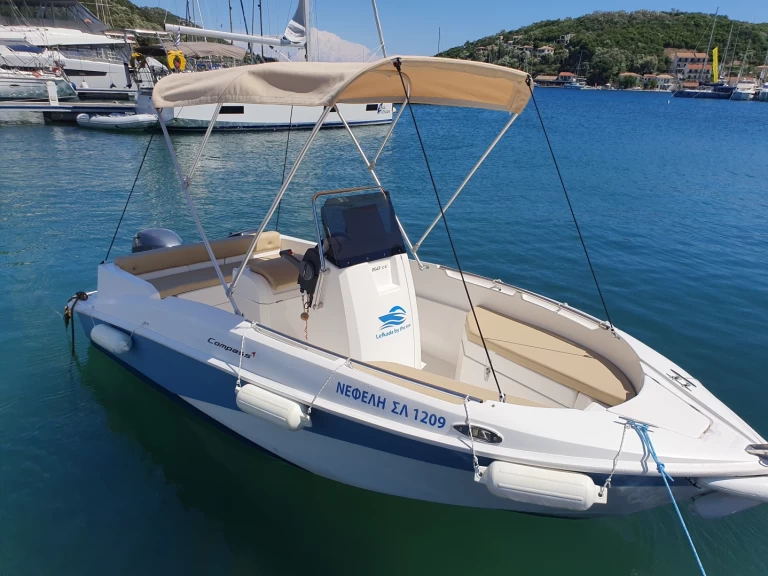 Motorboot mit oder ohne Skipper Compass mieten in Órmos Sívota