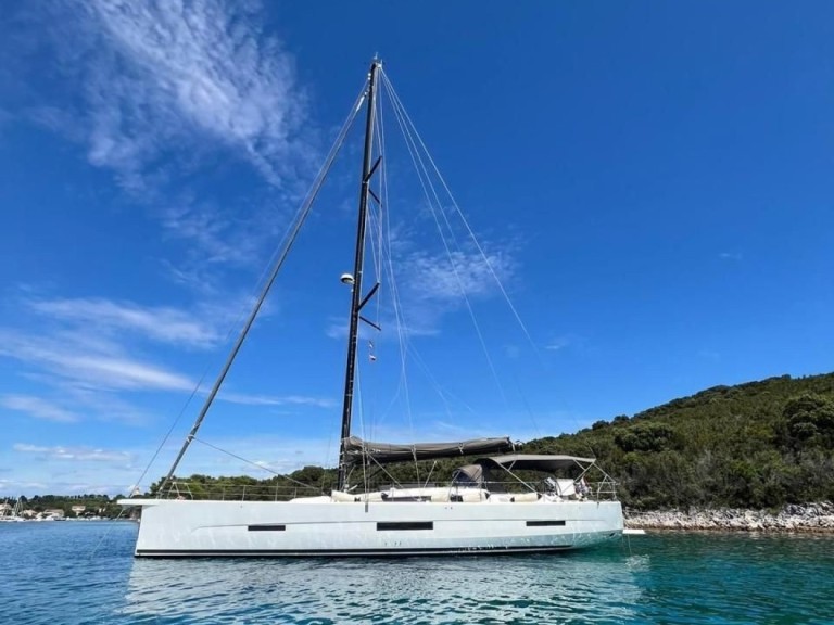 Segelboot mit oder ohne Skipper Dufour mieten in Šibenik