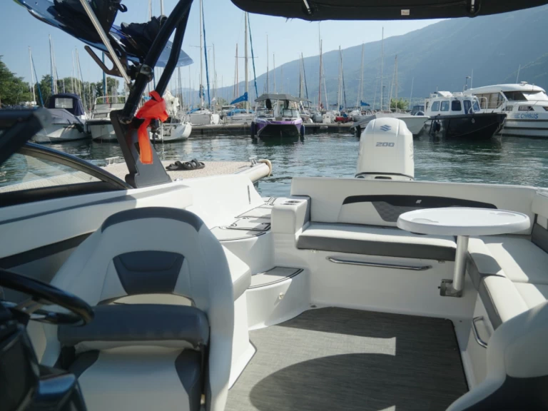 YachtCharter in Aix-les-Bains - Four Winns HD 200 OB auf SamBoat