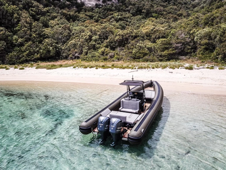 Ein Marlin Boat 790 Pro Dynamic mieten in Cannigione di Arzachena