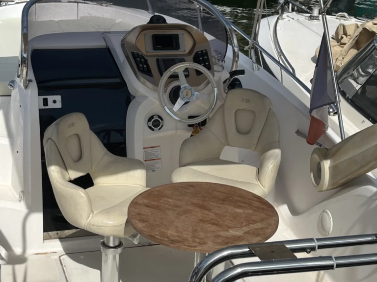 Motorboot mit oder ohne Skipper Sessa Marine mieten in Mandelieu-la-Napoule