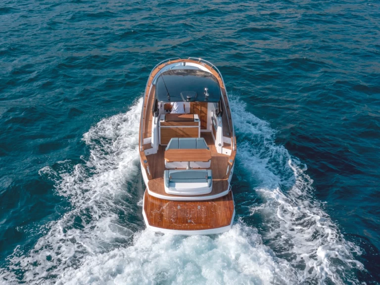 Motorboot mieten in Sorrent - Mimi LIBECCIO 9.5 CABIN