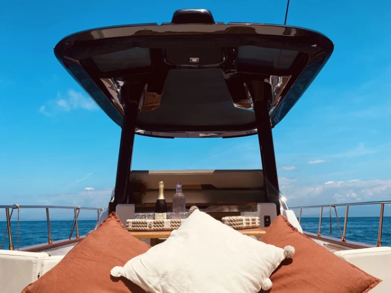 Bootsverleih Mimi LIBECCIO 11 WALKAROUND Sorrent Samboat