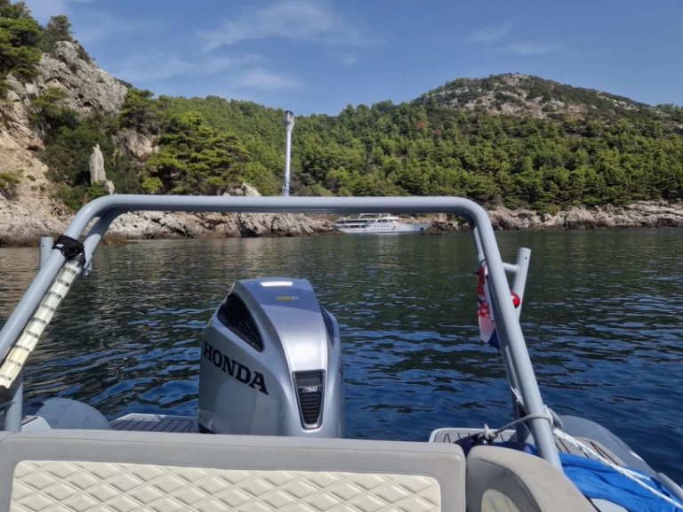 Vermietung Schlauchboot Highfield mit Führerschein