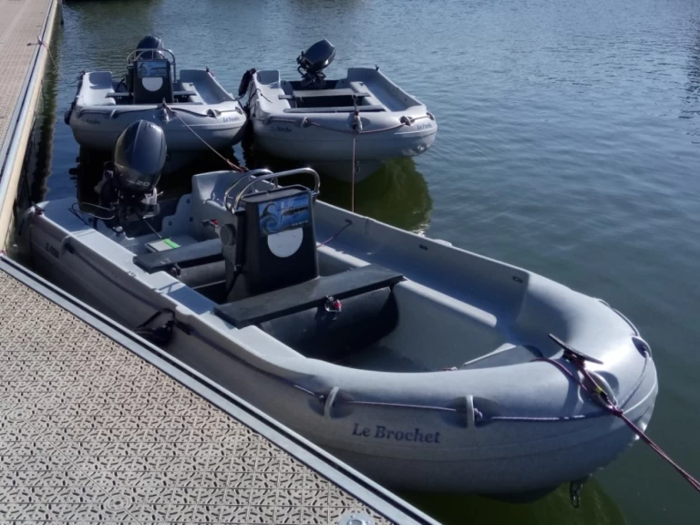 Vermietung Motorboot Fun Yak mit Führerschein