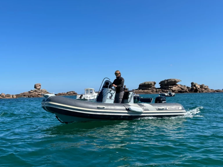 Bootsverleih Valiant 500 sport Trébeurden Samboat