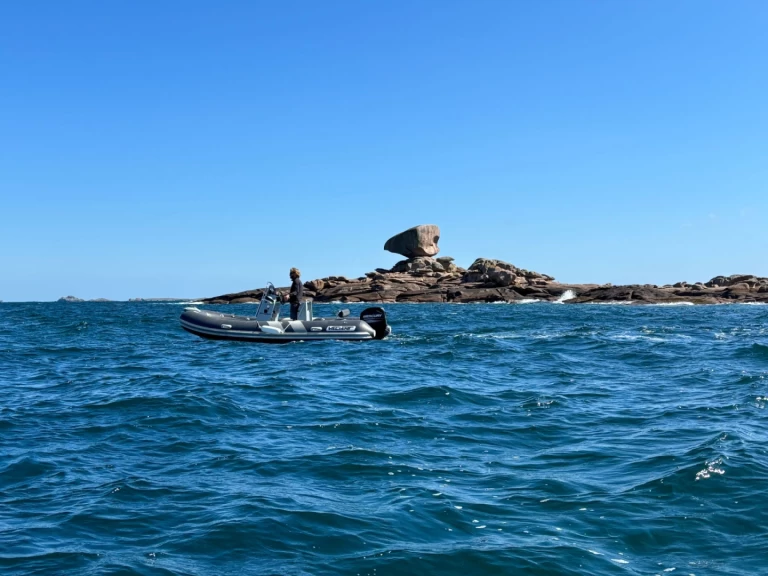 Vermietung Schlauchboot Valiant mit Führerschein