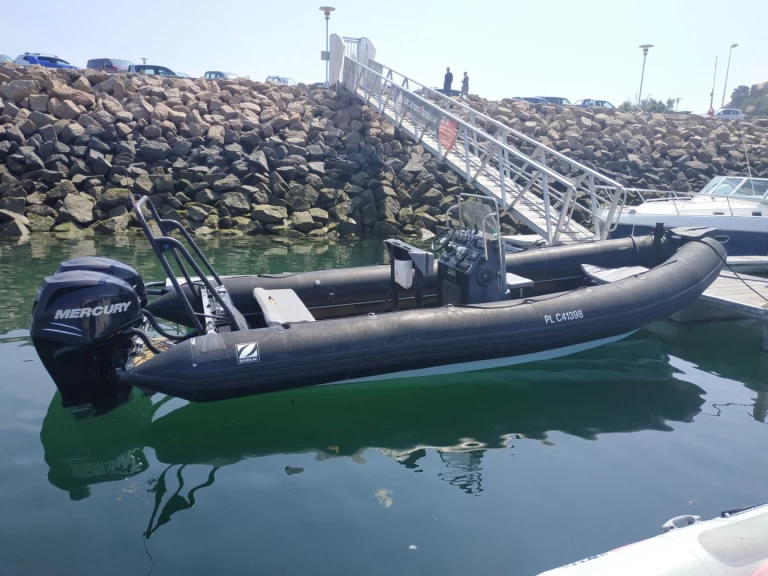 Ein Zodiac Club 750 mieten in Trébeurden