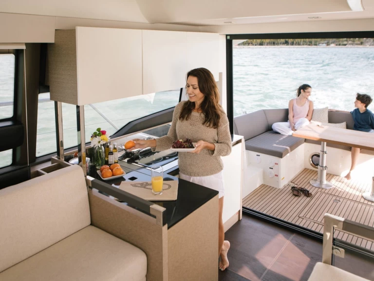 Ein Jeanneau Prestige 460 mieten in Trébeurden