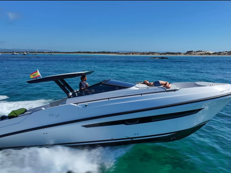 Motorboot mieten in Ibiza Town zum besten Preis