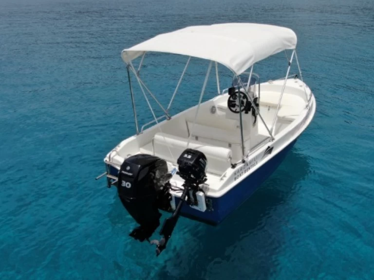 Motorboot mieten in Kardamýli zum besten Preis