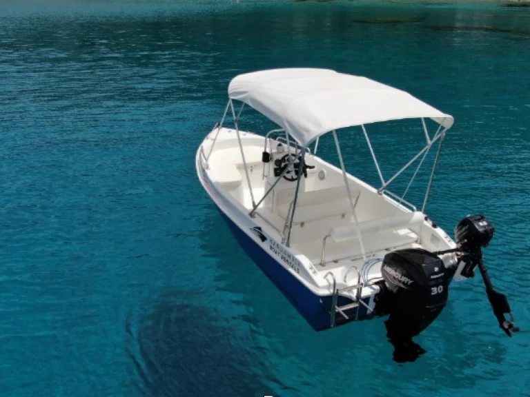 Ein Assos 485 mieten in Kardamýli