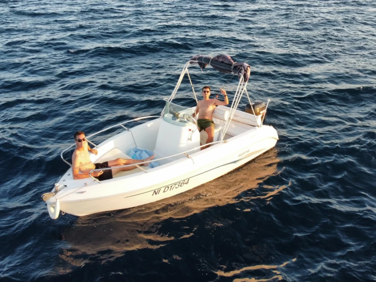 Vermietung Motorboot Aquamar mit Führerschein