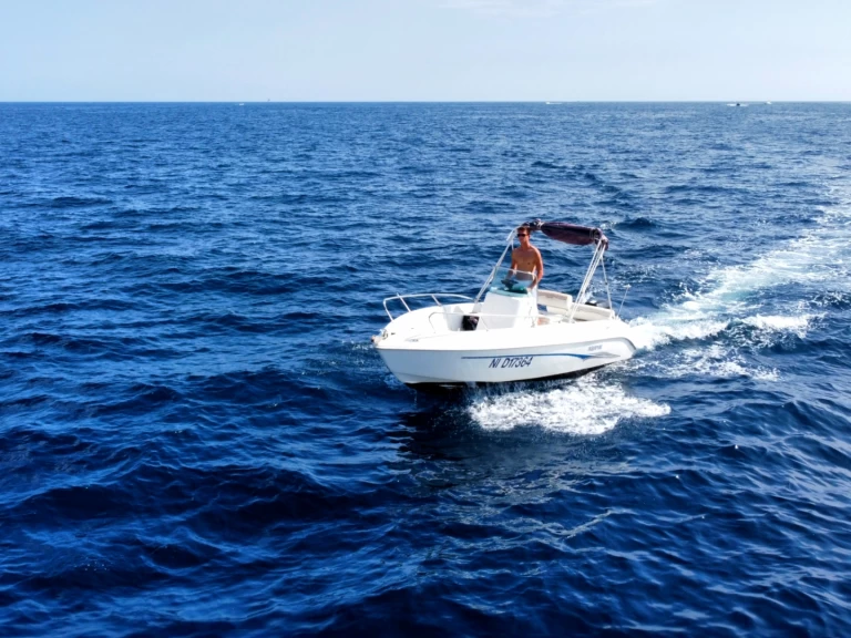 Motorboot mieten in Mandelieu-la-Napoule zum besten Preis