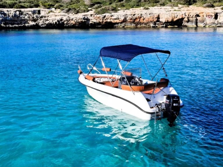 Motorboot mieten in Ciutadella de Menorca zum besten Preis