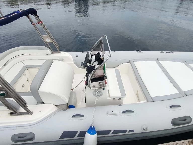 Schlauchboot mit oder ohne Skipper Bsc mieten in Milazzo