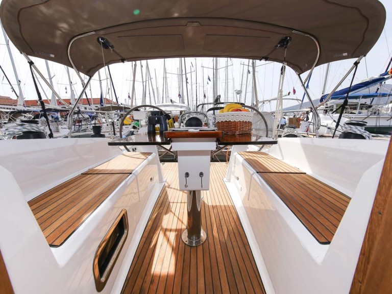 Segelboot mit oder ohne Skipper Bavaria mieten in Pula