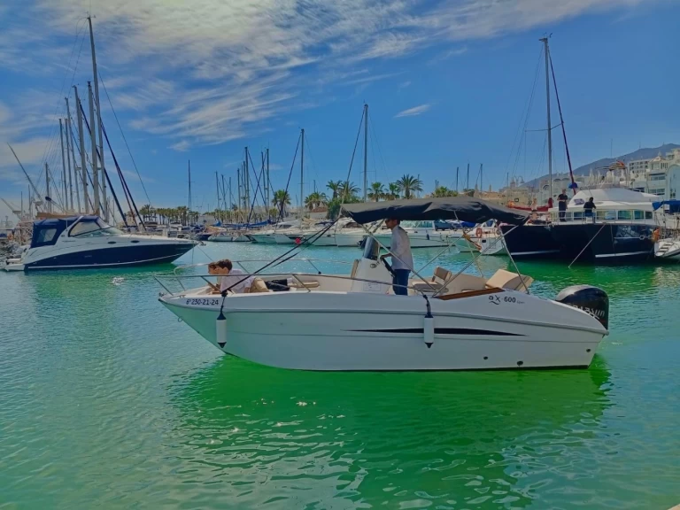 Motorboot mit oder ohne Skipper Astilux mieten in Benalmádena