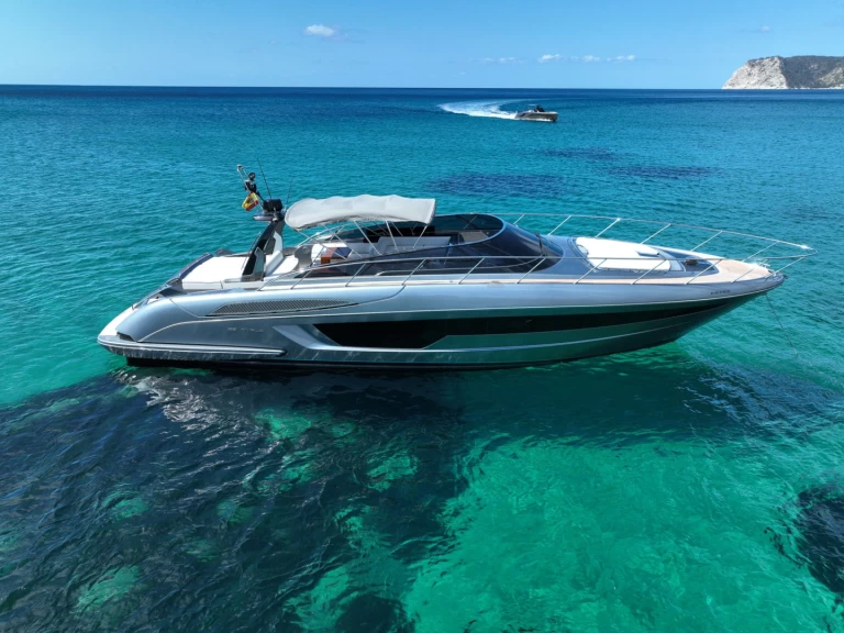 Motorboot mieten in Santa Eulària des Riu zum besten Preis