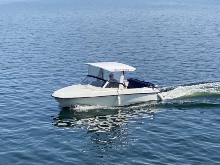 Hausboot mit oder ohne Skipper Tagescharter mieten in Waren (Müritz)