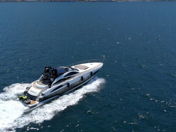 Sunseeker Predator 68 mieten Neapel