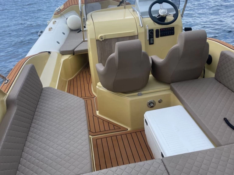 Aquamax 23 mieten Hvar