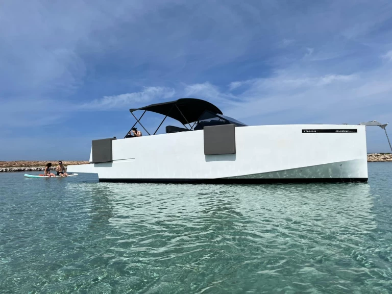 YachtCharter in Ibiza Town - De Antonio 33 SEEA ONE auf SamBoat