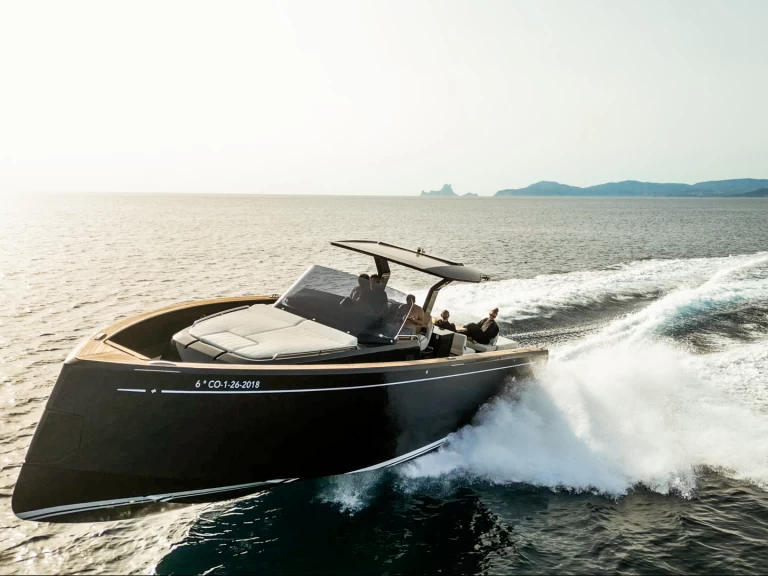 Ein Pardo Yachts Pardo 43 mieten in Ibiza Town