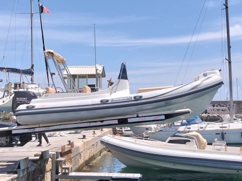 Schlauchboot mit oder ohne Skipper Lord  mieten in Palermo