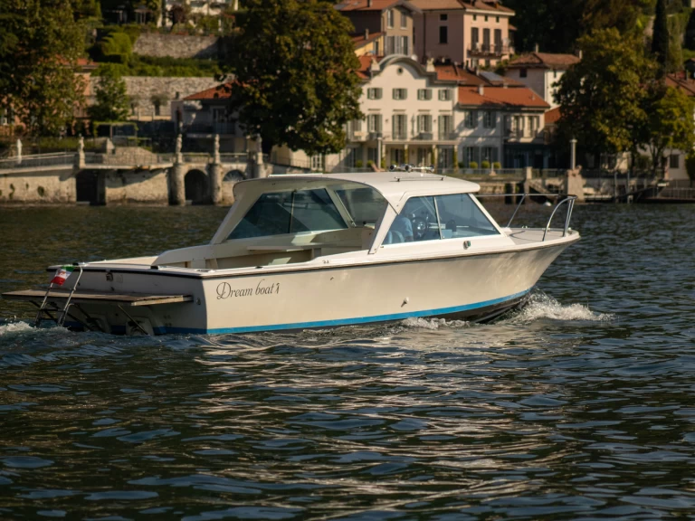 Motorboot mit oder ohne Skipper Bertram mieten in Como (City)