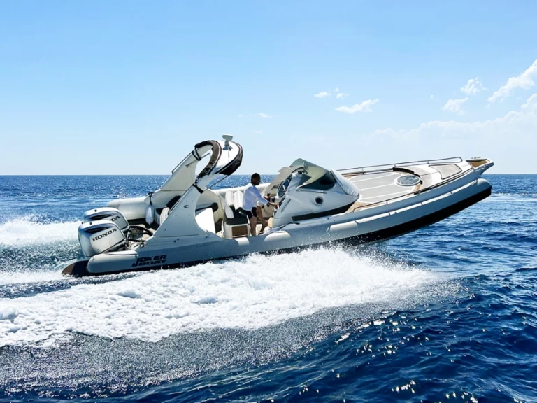 Ein Joker Boat Wide 950 mieten in Avola