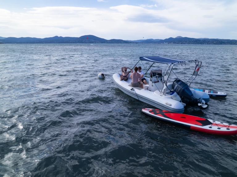 Vermietung Schlauchboot Bsc mit Führerschein